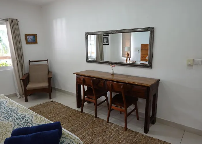 Castaway Lodge